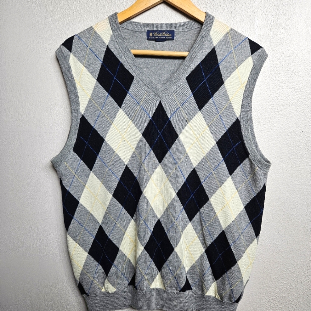 Brooks Brothers Medium Argyle Merino Wool Vest